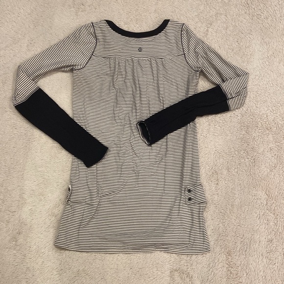 Lululemon Ling Sleeve Top - Picture 3 of 6